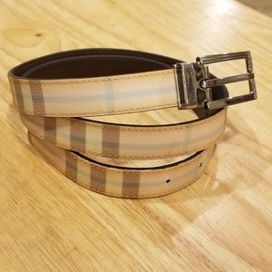 Burberry nova check belt